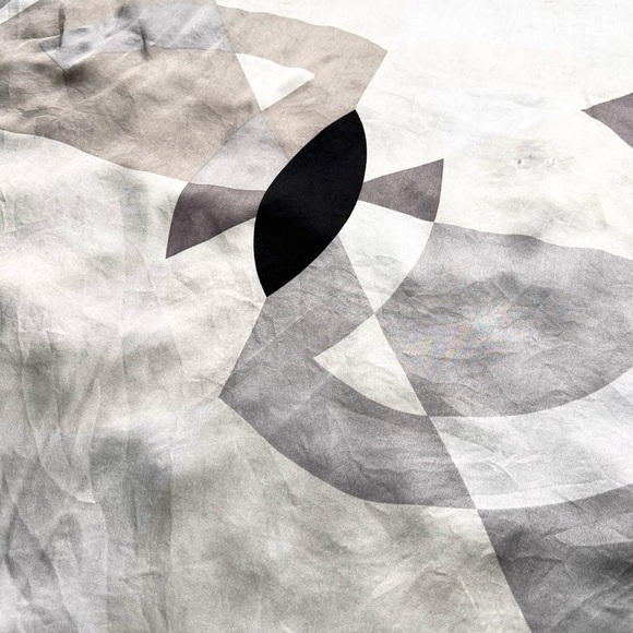 Chanel Geometric Logo  scarf/Wrap. 100% Silk. Made in Italy. Large, 51” by 53”. - Picture 12 of 16